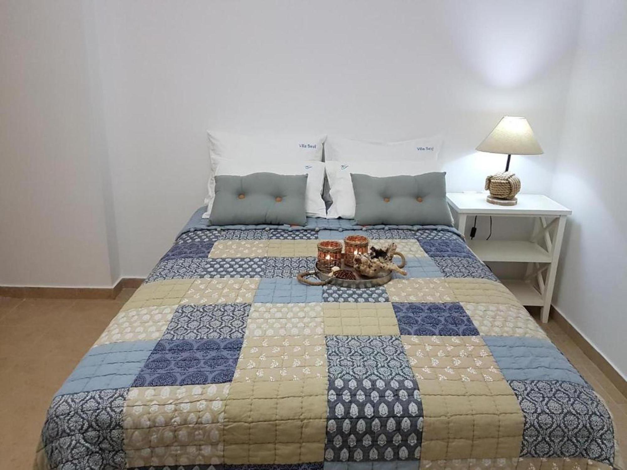 Villa Sevil Lakhania Esterno foto